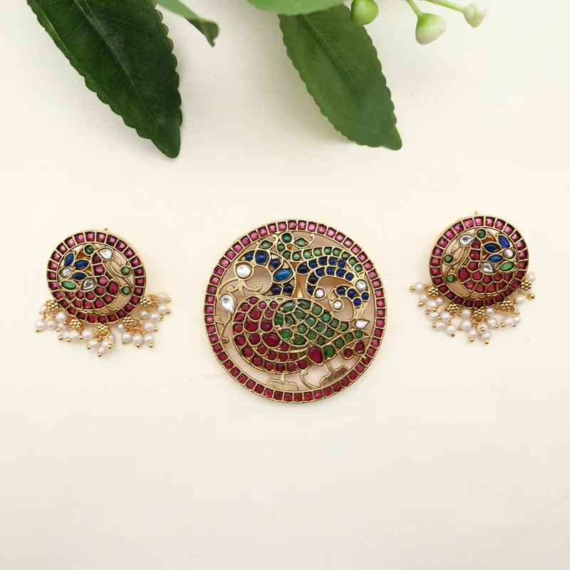 Premium Traditional Round Kemp Peacock Design Pendant set